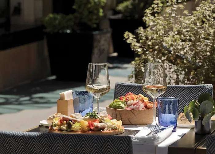 Hotel La Demeure Montaigne à Paris